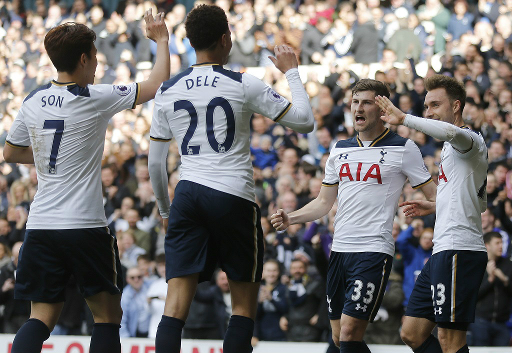 Mau kah kamu bertaruh online bahwa Spurs akan dapat mencuri gelar juara dari Chelsea?