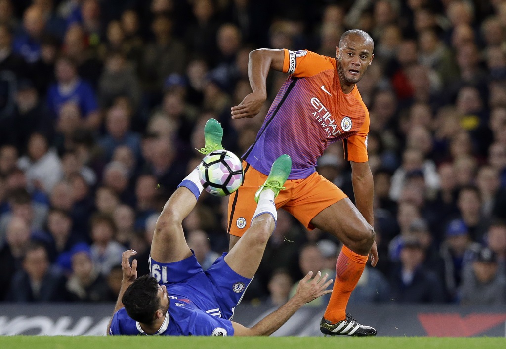 Manchester City membuat taruhan Liga Primer menjadi siaga dengan kemenangan 0-3 mereka atas the Saints