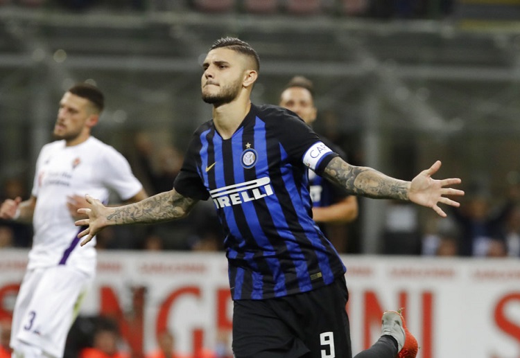 Mauro Icardi celebrates after scoring Inter Milan's opening goal vs Fiorentina in Serie A