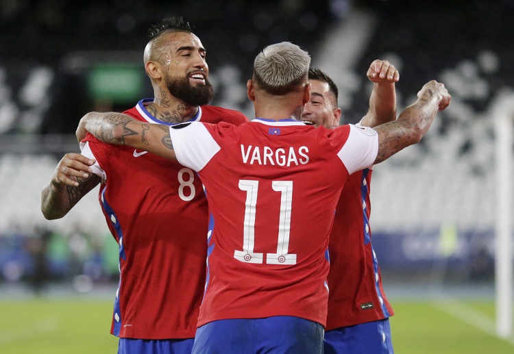 Eduardo Vargas gives Chile the much-needed goal en route to a 1-1 draw against Argentina in Copa America