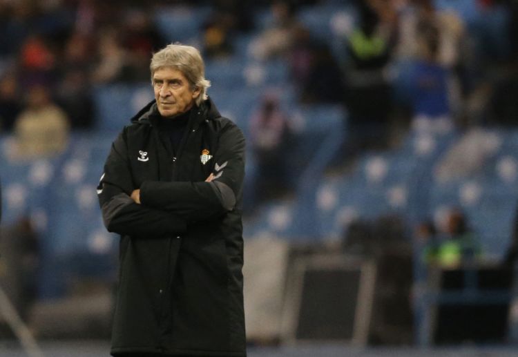 Manuel Pellegrini prepares Real Betis ahead of their match against Barcelona in the La Liga