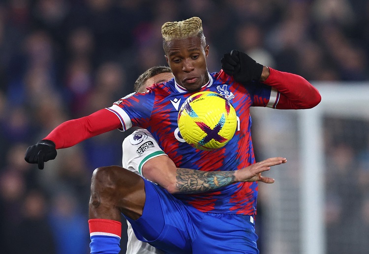 Premier League: Zaha có khả năng đi bóng kĩ thuật