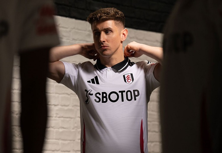 Fulham FC meluncurkan jersey home terbaru mereka untuk musim Premier League 2024-2025