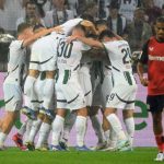 德甲联赛 由于克莱因迪恩斯停赛，奇万查拉或将获得首发机会，成为球队进攻箭头。