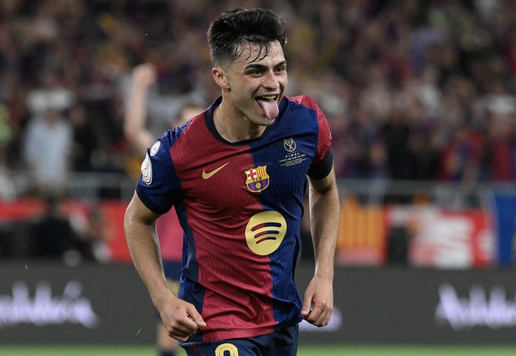 Pedri là cầu thủ thứ 4 của Barca được La Liga vinh danh