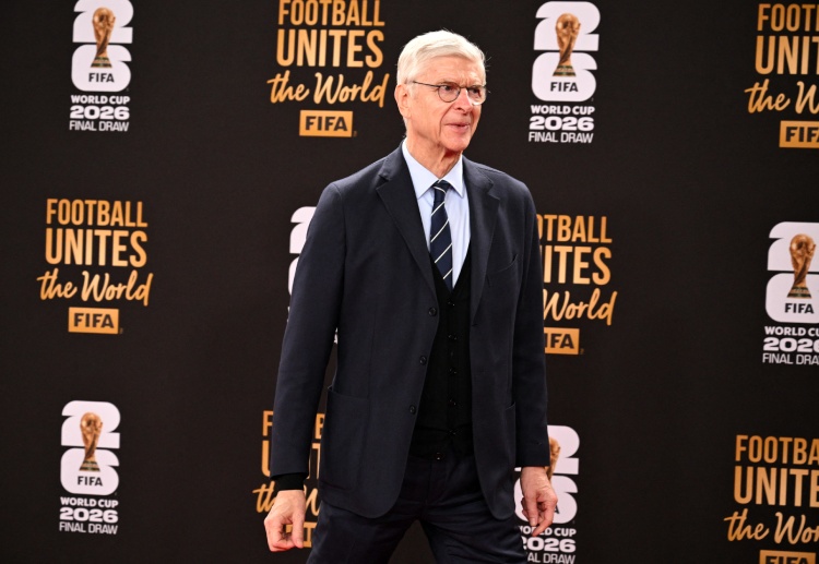 ၁၉၃၀ ခုနှစ် ကတည်းက စတင် ကျင်းပခဲ့တဲ့ ကမ္ဘာ့ဖလား ပြိုင်ပွဲ ကတေ့ ပြီးခဲ့တဲ့ ၂၀၂၂ ခုနှစ် အထိ ပြိုင်ပွဲဝင် အသင်း ၃၂ သင်း နဲ့သာ ယှဉ်ပြိုင်ခဲ့တာပါ။